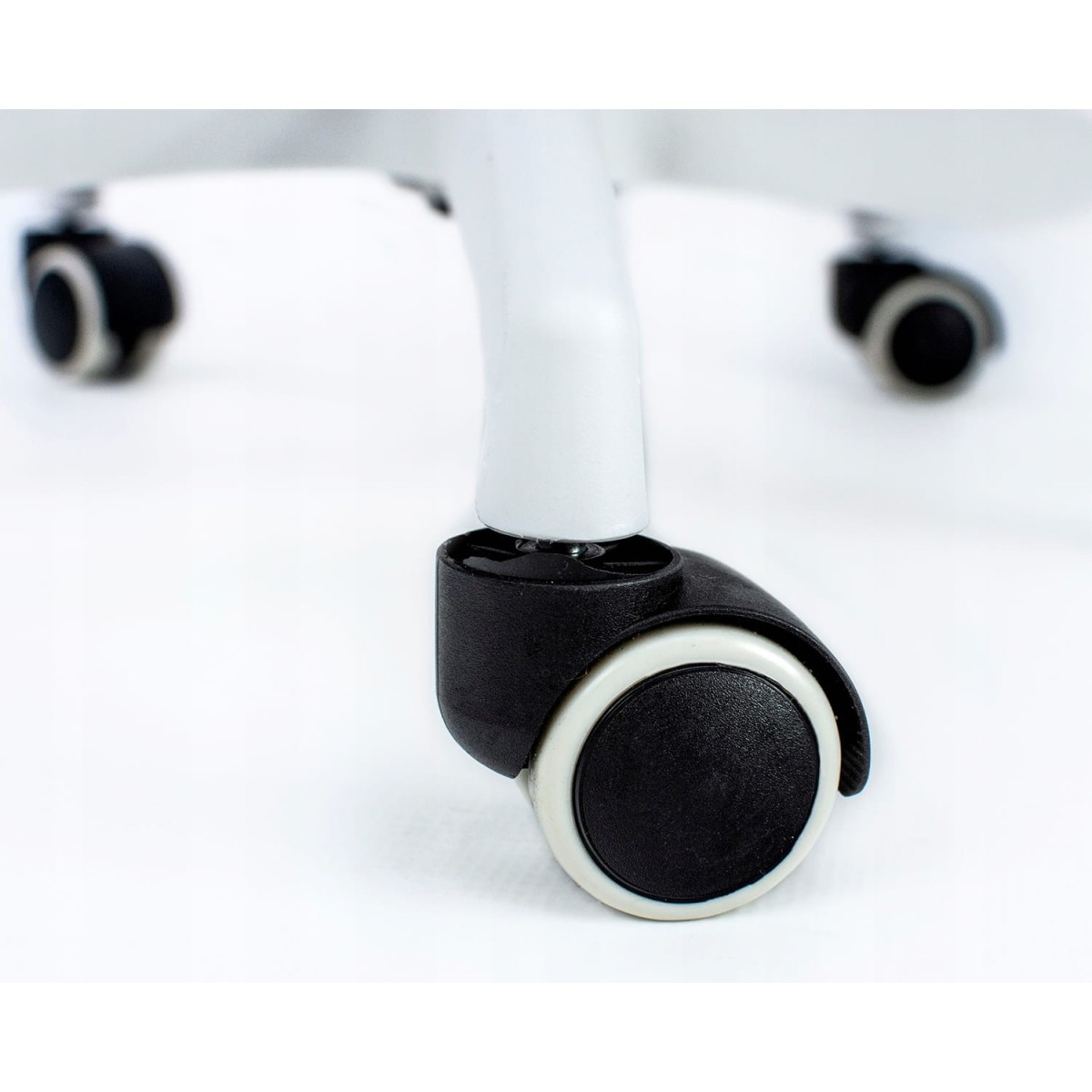 Ergonomikus irodai szék fekete színben