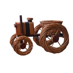 Traktor alakú fonott virágcserepek