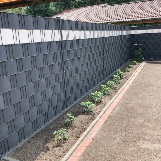 Fekete PVC kerítéstakaró szalag méretben 19 cm x 35 m + klipszek ingyen