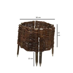 Palánkszerű fonott gyűrű, 30 cm átmérőjű és 15 cm magas.