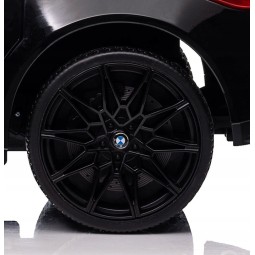 BMW M4 elektromos gyerekautó kék színben távirányítóval