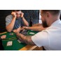 Póker és blackjack készlet – 500 darab zseton, 2 kártyapakli, dobókockák, játékszőnyeg és bőrönd