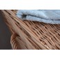Elegáns fonott szennyeskosár, magassága 50 cm