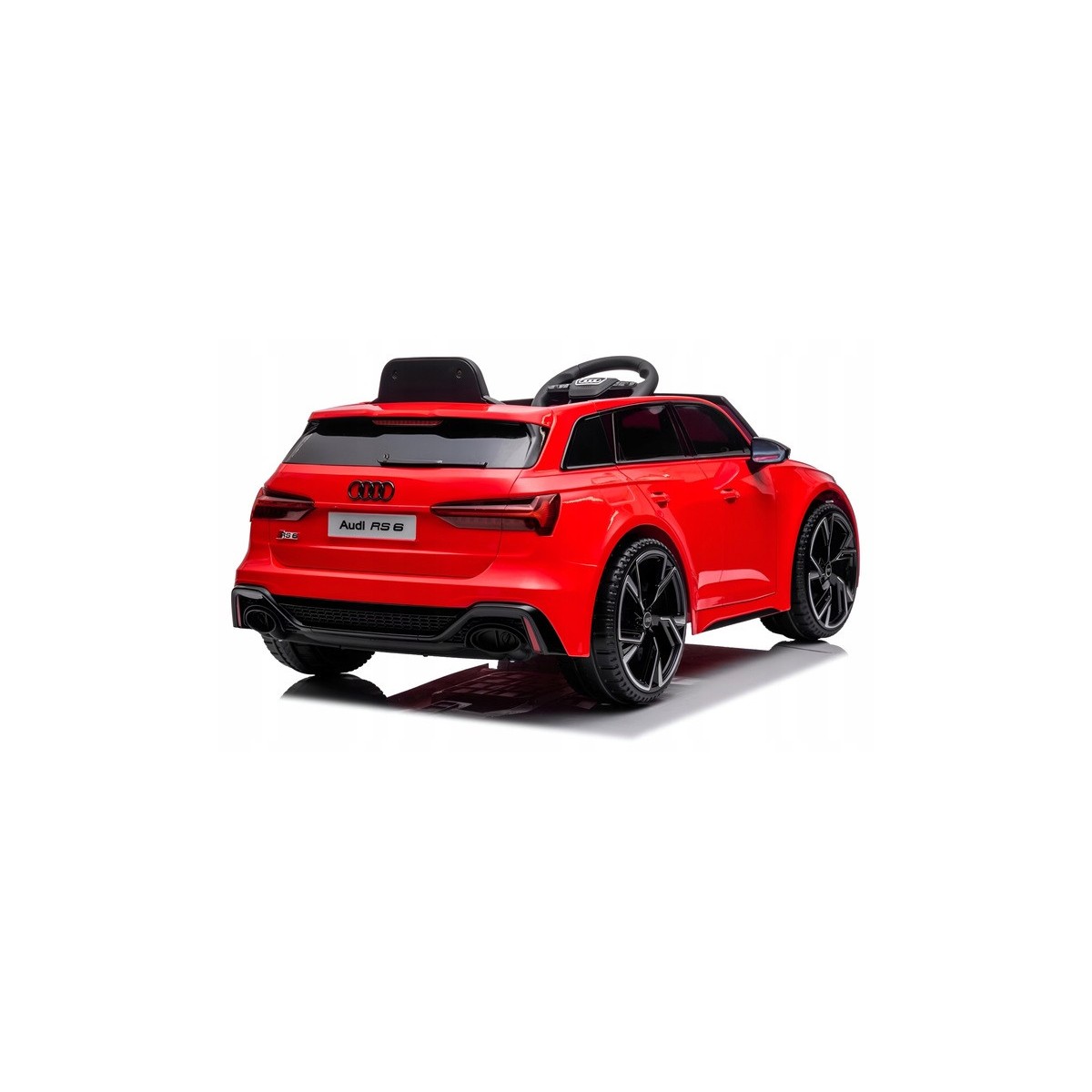 Luxusos piros elektromos Audi RS6 kisautó