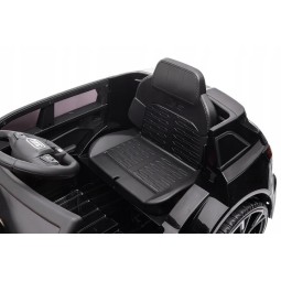 Fekete színű Audi RS6 elektromos kisautó