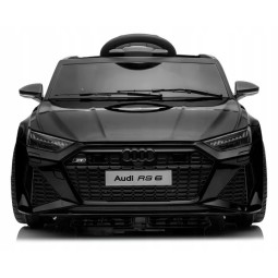 Fekete színű Audi RS6 elektromos kisautó