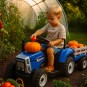 Kék traktor gyerekeknek pótkocsival