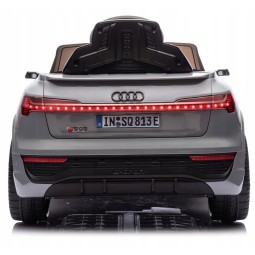 Gyerekautó Audi RSQ8 szürke színben