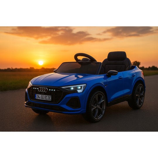 Kék Audi RSQ8 távirányítós gyerekautó