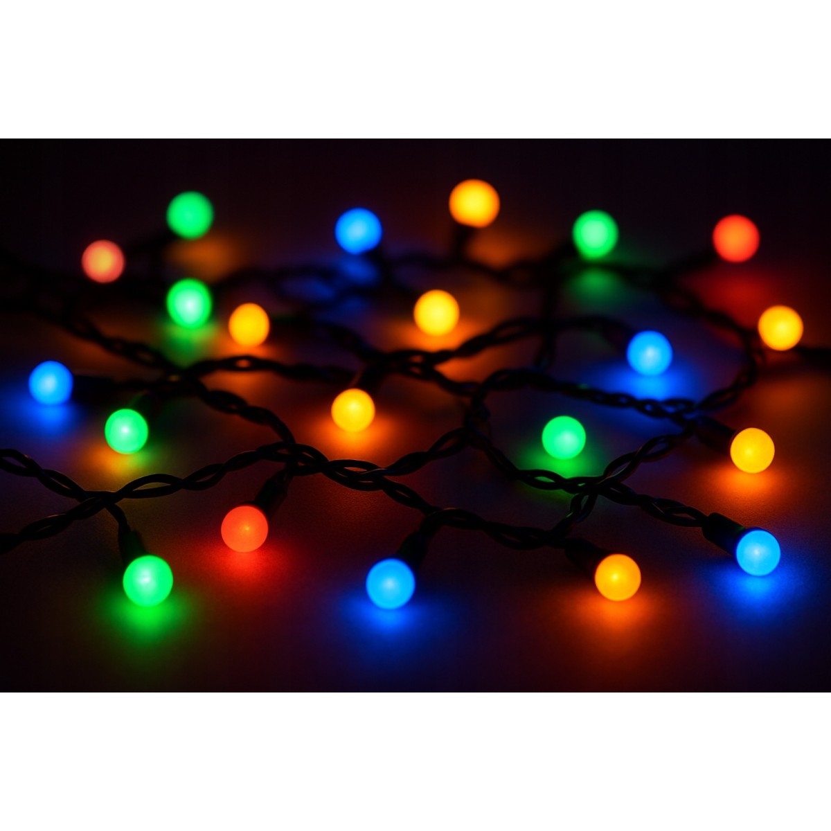 Színes gömb alakú fényfüzér, 100 LED, 10 m