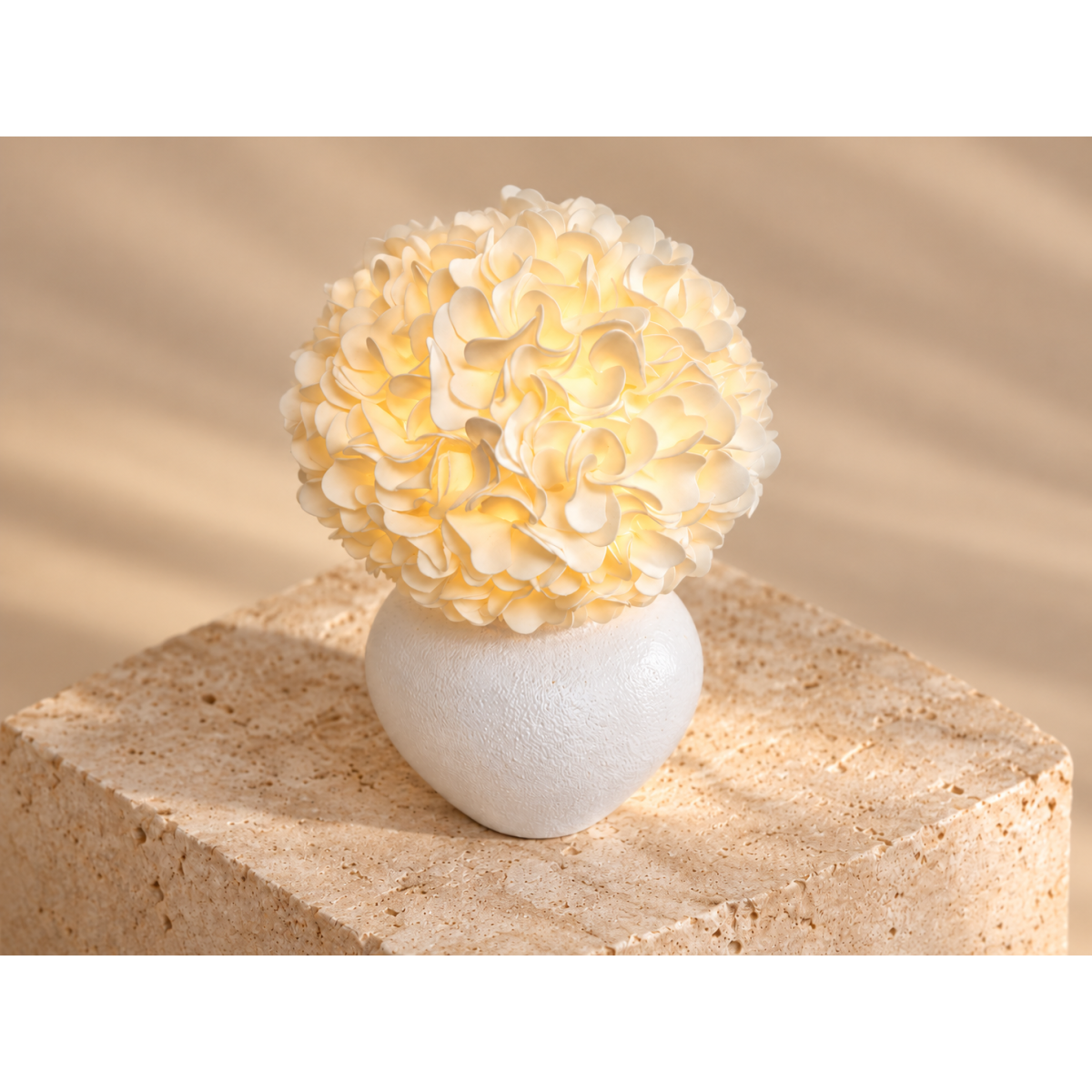 LED virágdekoráció Hortenzia cserépben 55 × 35 cm