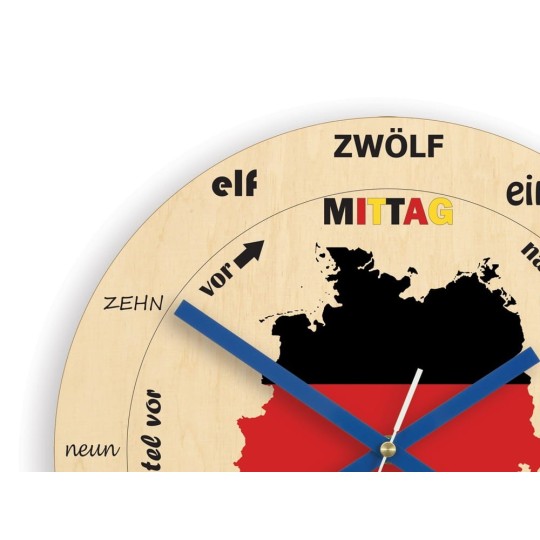 Gyerek falióra német motívummal