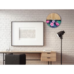 Fából készült fali óra virágmotívummal NÉMA 33 CM
