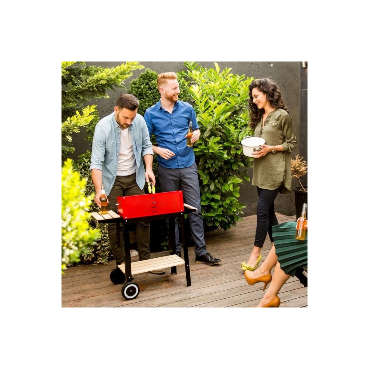 Kerti grill polcokkal