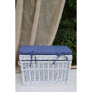 Fonott bőröndök a gyerekszobába